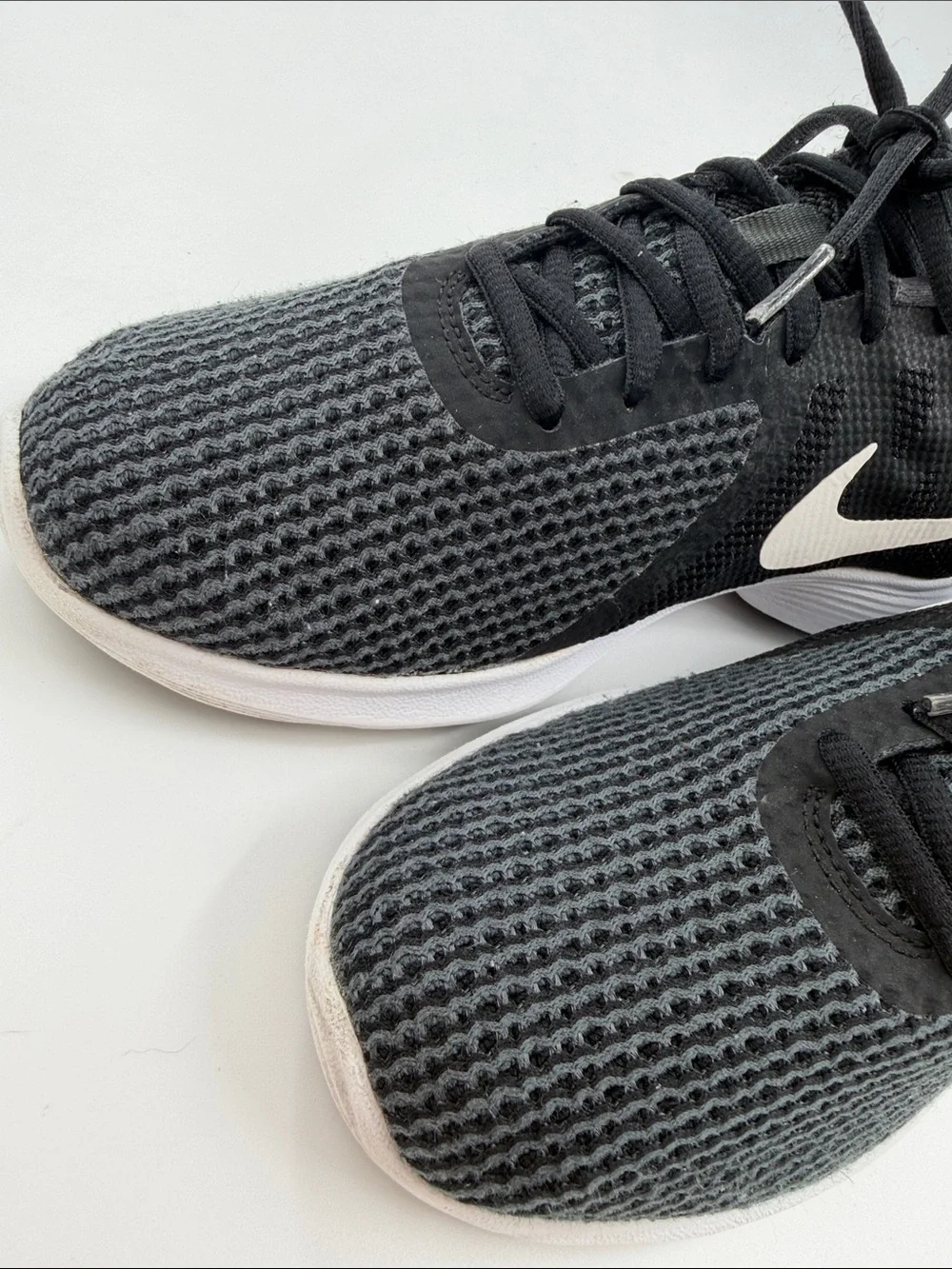 Nike Women's Size 8.0 Revolution 4 Running Shoes  Black/White-Anthracite